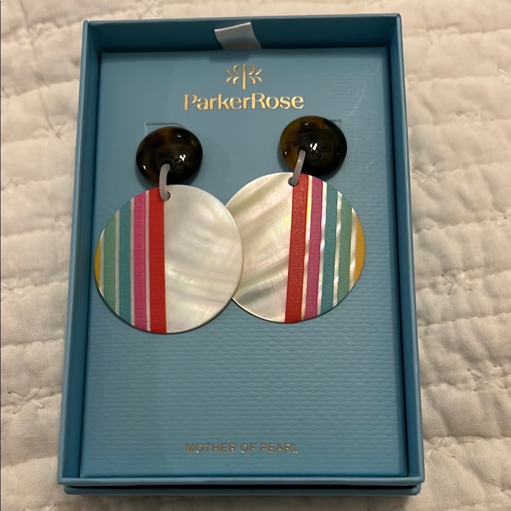 ParkerRose Mother of Pearl Earrings